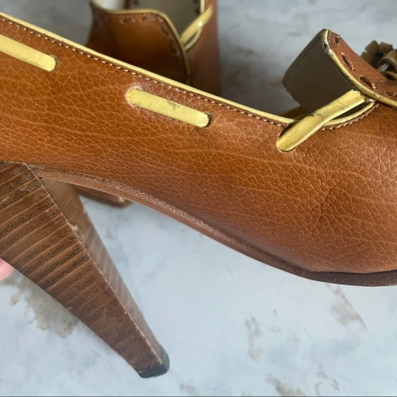 YSL Tan Heels - Picture 14 of 16